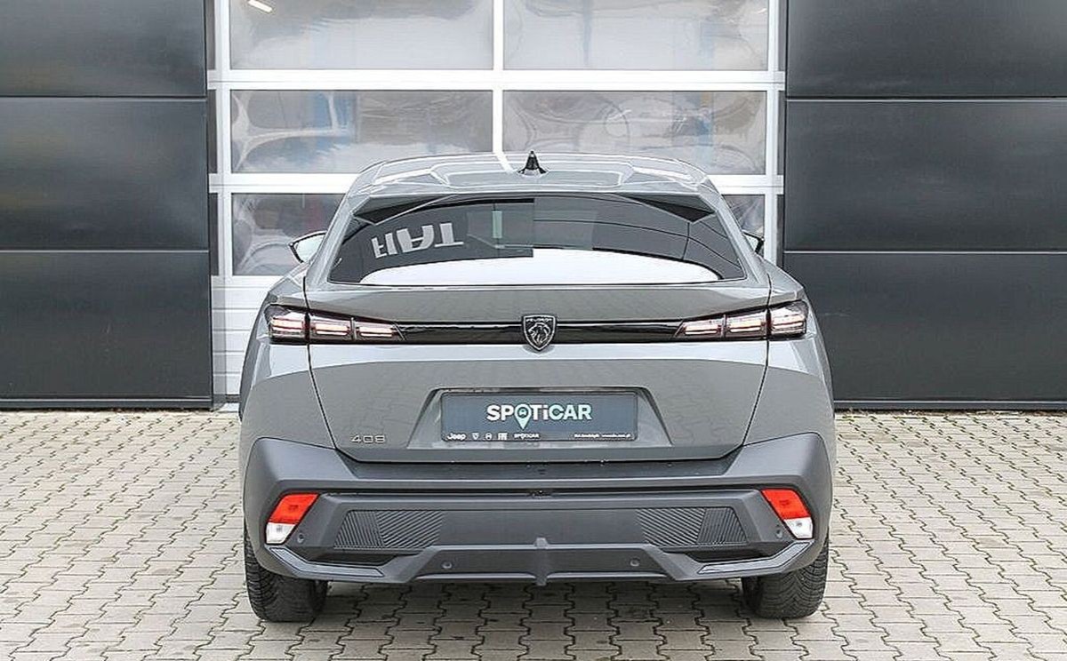 Peugeot 408